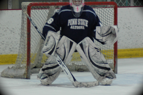 <p>
	Kevin Kandetzke Stands Tall</p>
